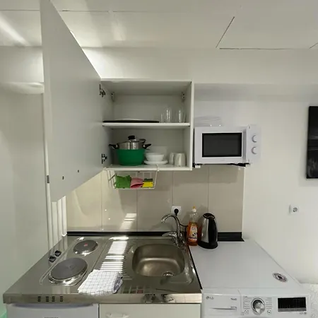 Mk 2 Wifi - Kostenlose Parkplaetze - In 5 Minuten In Der Stadt *